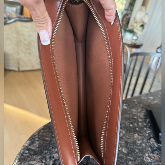 Excellent Louis Vuitton Monogram Pochette Homme Clutch - Picture 13 of 17